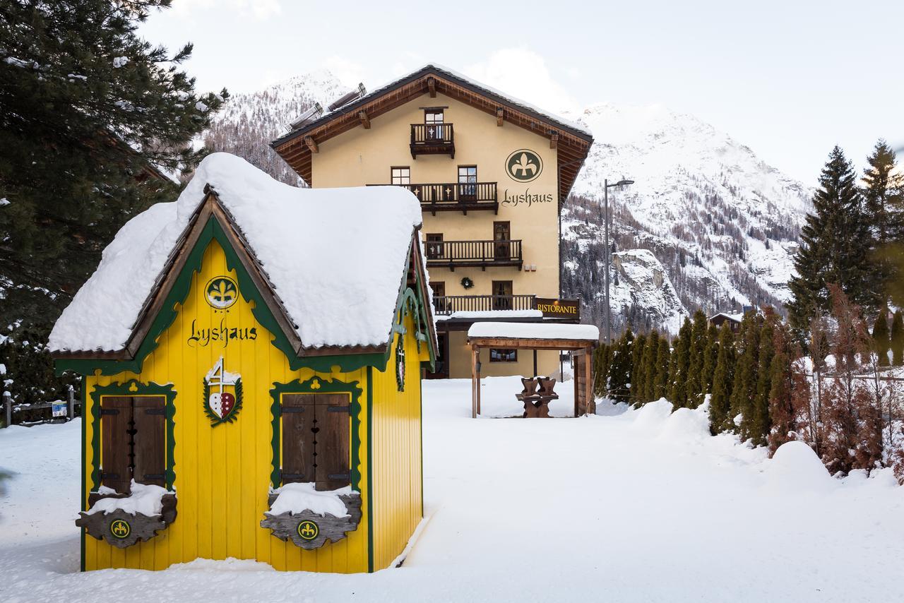 Hotel Lyshaus Gressoney-Saint-Jean Εξωτερικό φωτογραφία