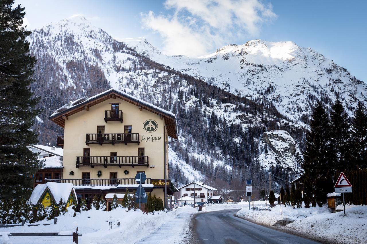 Hotel Lyshaus Gressoney-Saint-Jean Εξωτερικό φωτογραφία